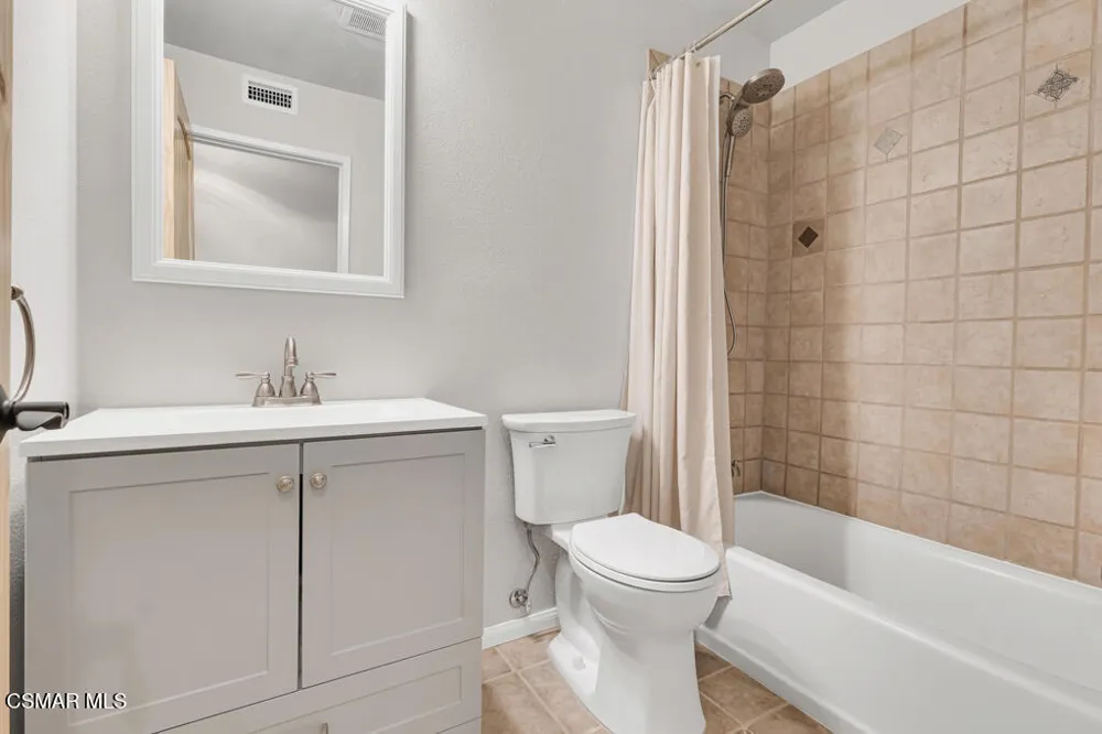 4771 Talmadge Road Moorpark, CA 93021