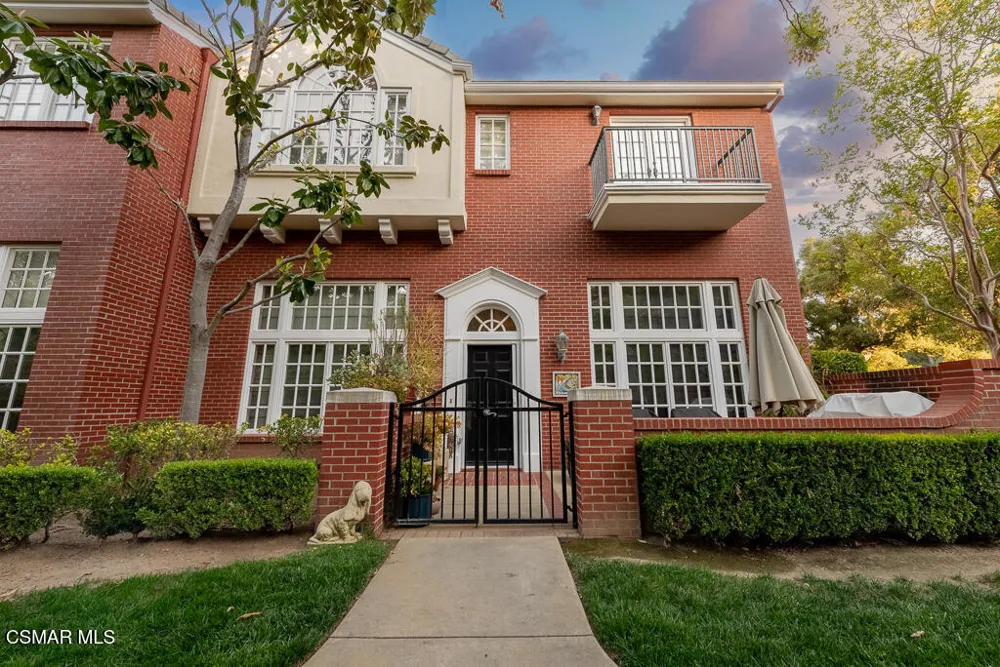2491 Swanfield Court Thousand Oaks, CA 91361