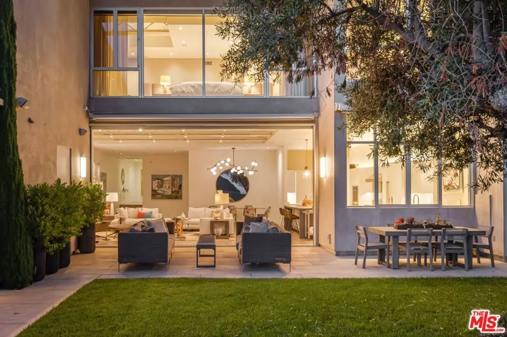 1550 Casale Road Pacific Palisades, CA 90272
