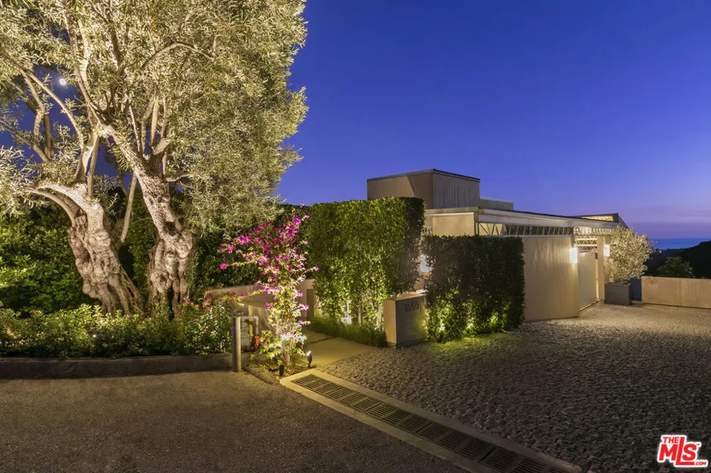 1550 Casale Road Pacific Palisades, CA 90272