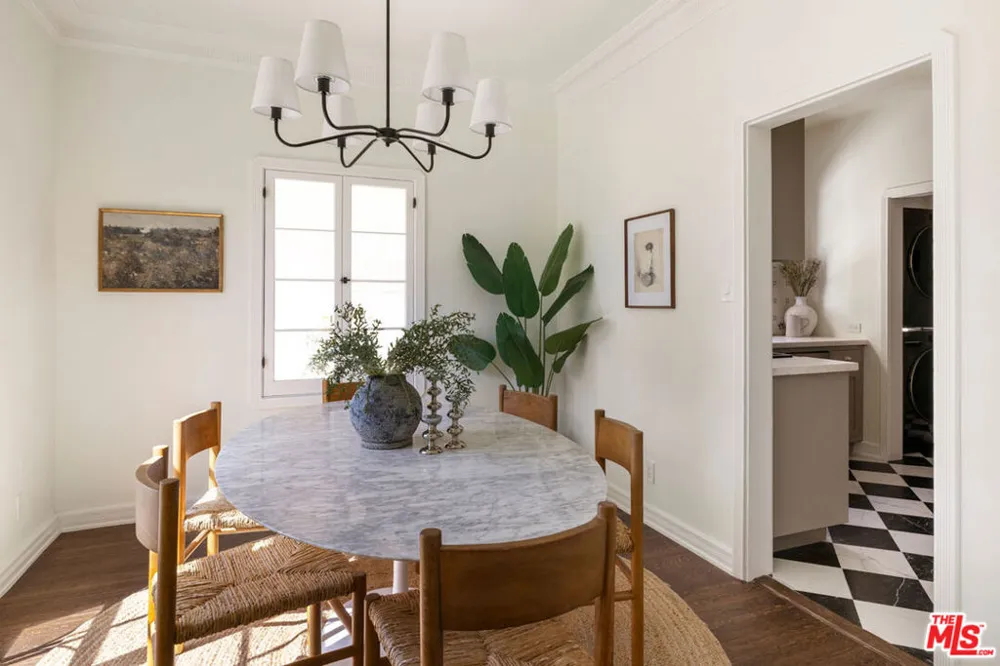 1106 S Cochran Avenue Los Angeles, CA 90019