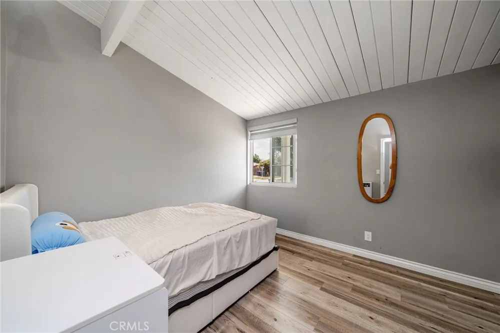 5817 Los Cientos Buena Park, CA 90620
