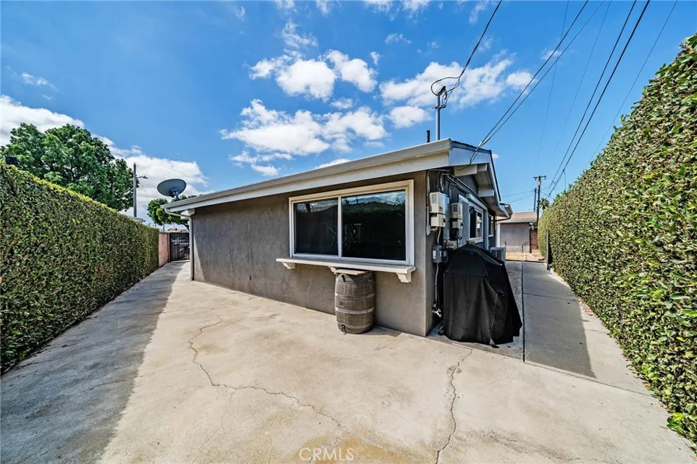 5817 Los Cientos Buena Park, CA 90620