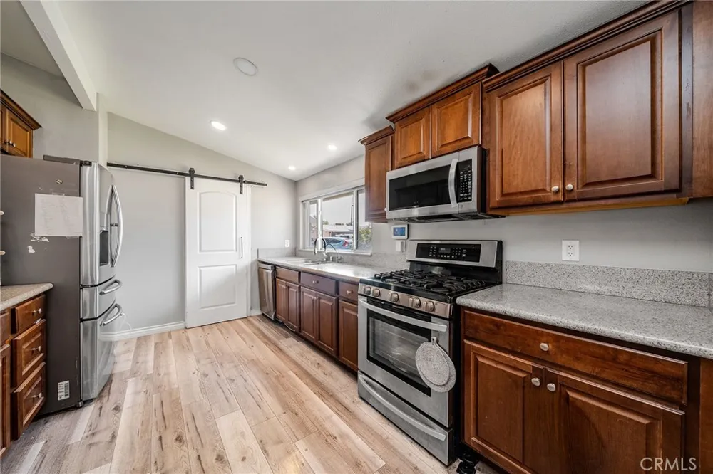 5817 Los Cientos Buena Park, CA 90620
