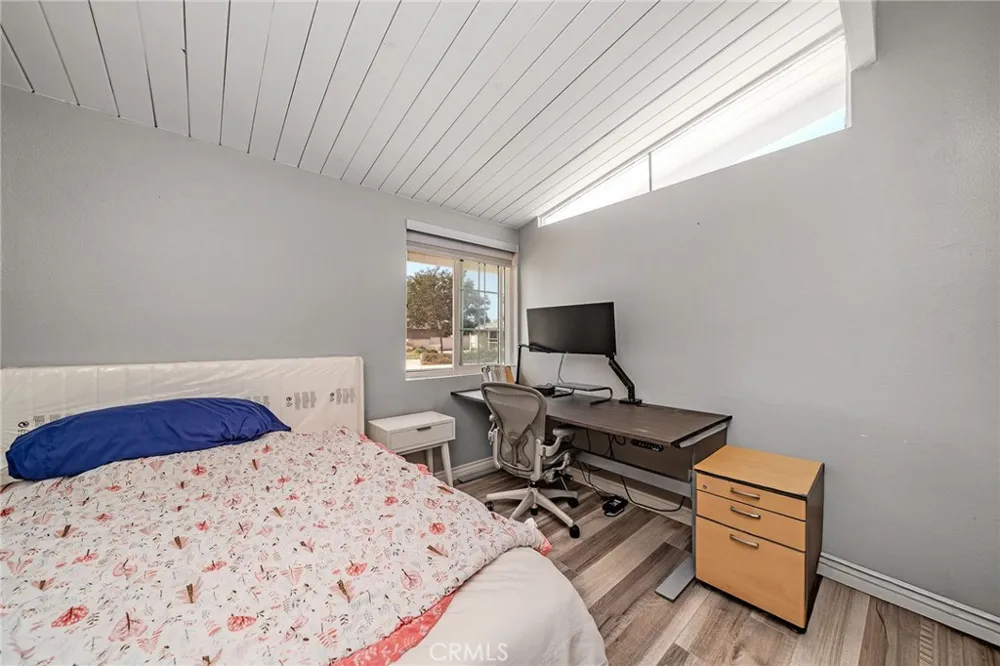 5817 Los Cientos Buena Park, CA 90620