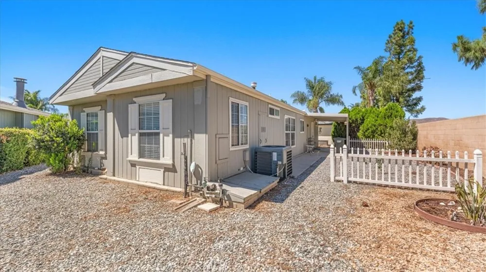 1250 Kirby Street #138 Hemet, CA 92545