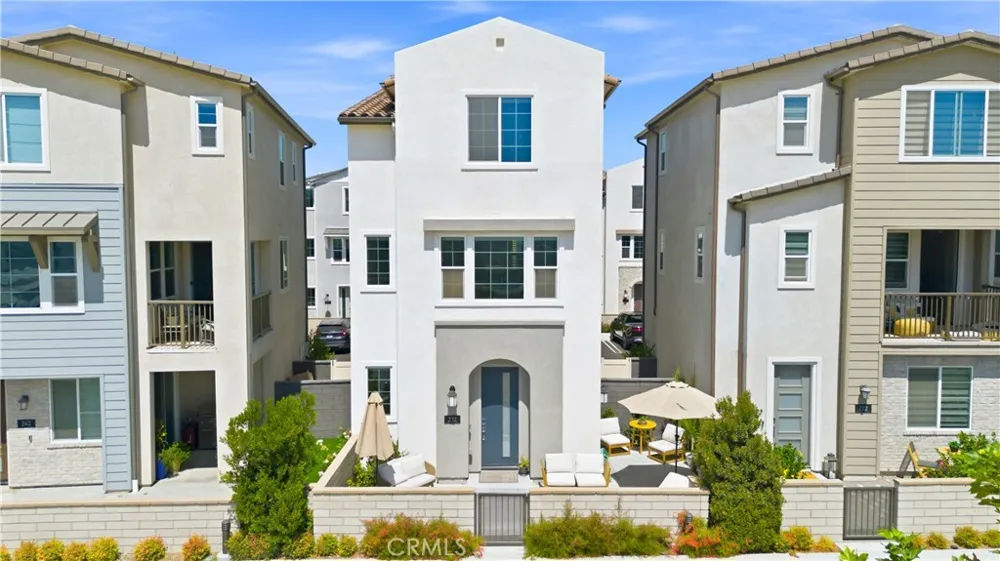 232 Heartland Way Rancho Mission Viejo, CA 92694