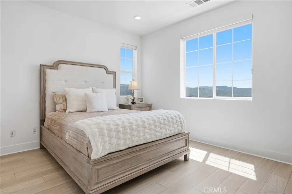 232 Heartland Way Rancho Mission Viejo, CA 92694
