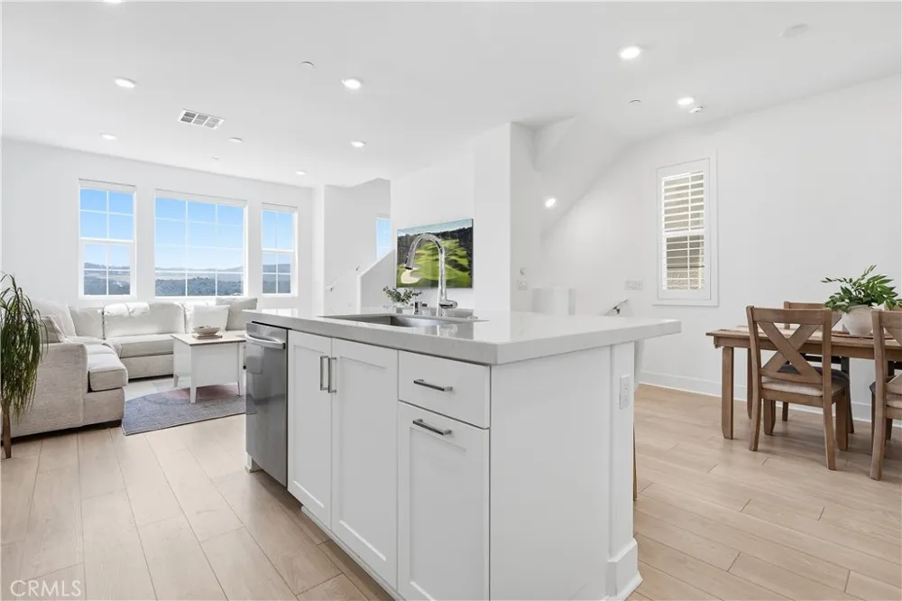 232 Heartland Way Rancho Mission Viejo, CA 92694