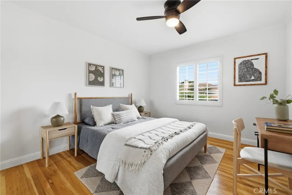17717 Miranda Encino, CA 91316