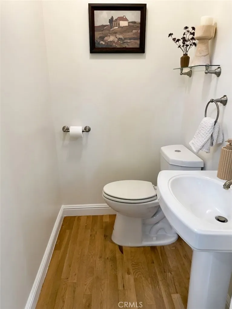 17717 Miranda Encino, CA 91316