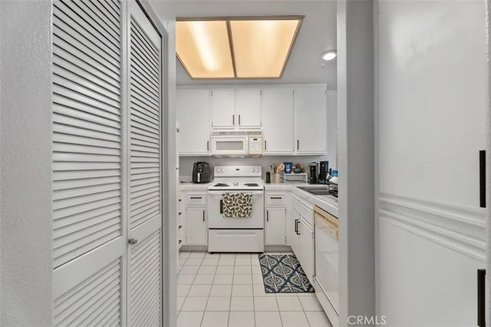 2960 Champion Way #1008 Tustin, CA 92782