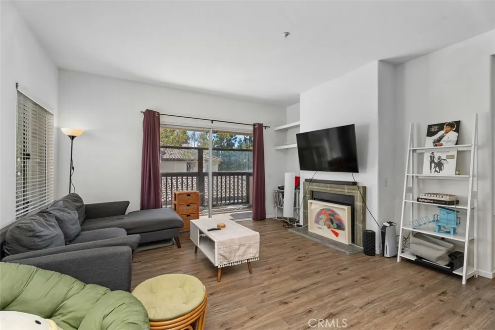2960 Champion Way #1008 Tustin, CA 92782