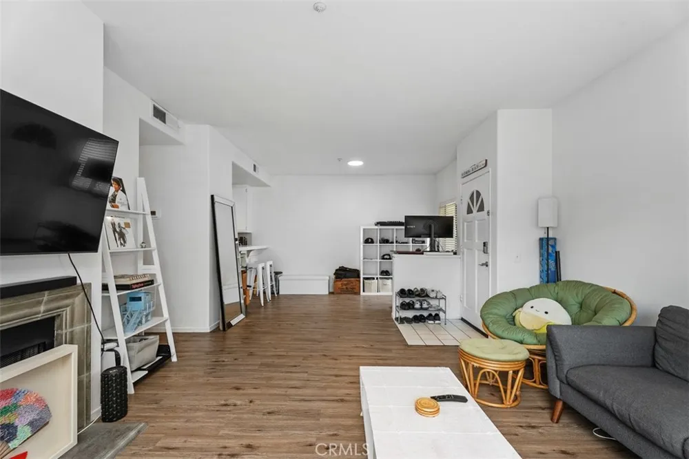 2960 Champion Way #1008 Tustin, CA 92782