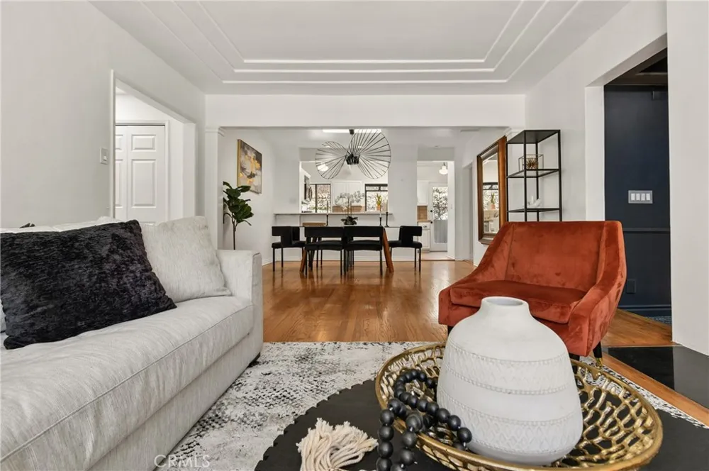 5546 Strohm North Hollywood, CA 91601