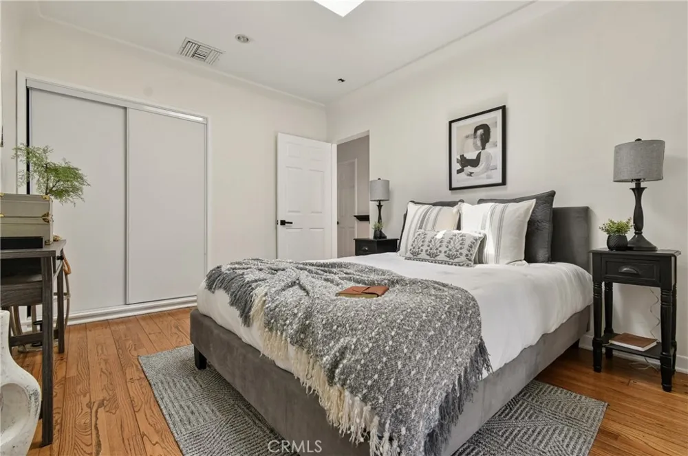 5546 Strohm North Hollywood, CA 91601