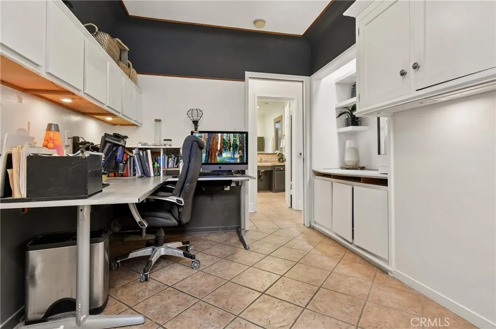 5546 Strohm North Hollywood, CA 91601
