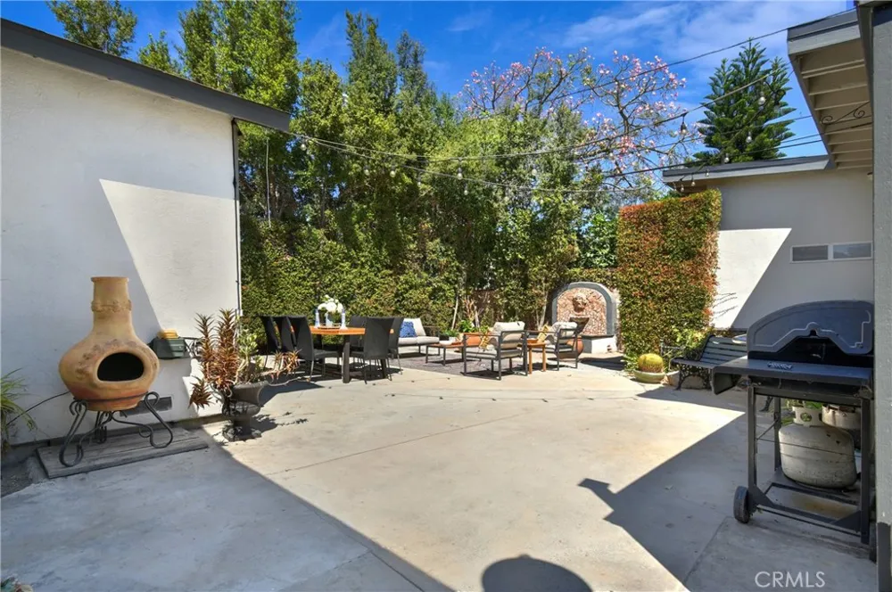 5546 Strohm North Hollywood, CA 91601