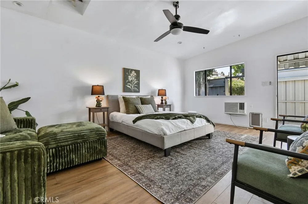 5546 Strohm North Hollywood, CA 91601