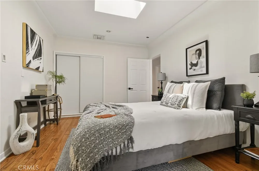 5546 Strohm North Hollywood, CA 91601