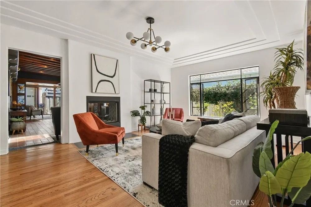 5546 Strohm North Hollywood, CA 91601