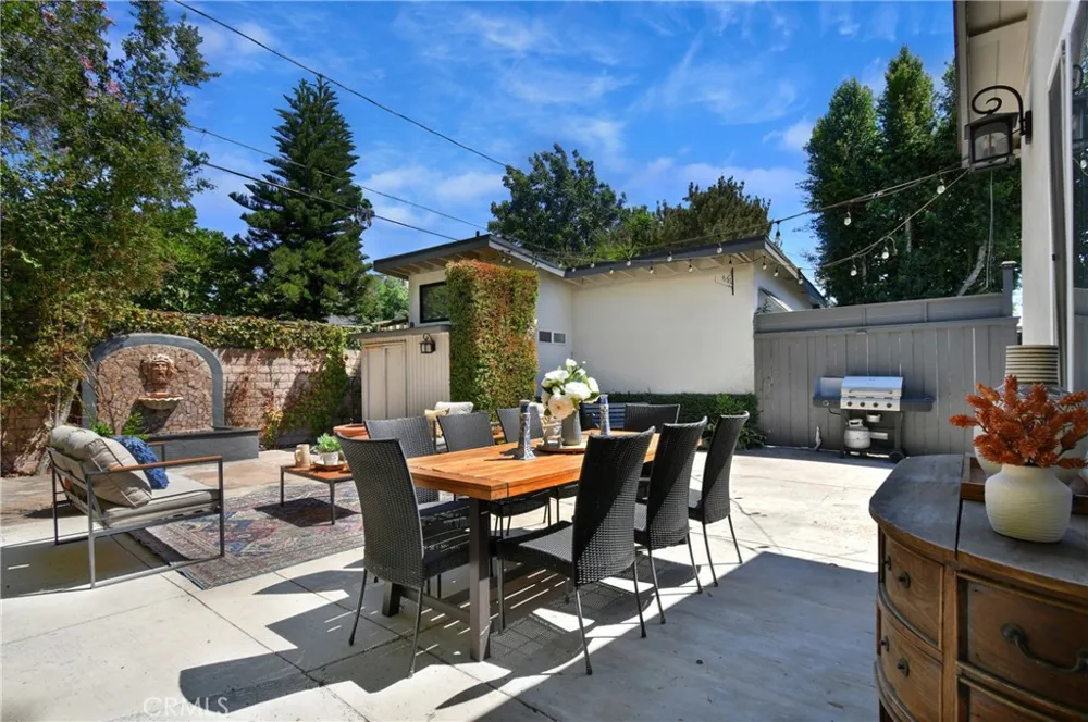 5546 Strohm North Hollywood, CA 91601