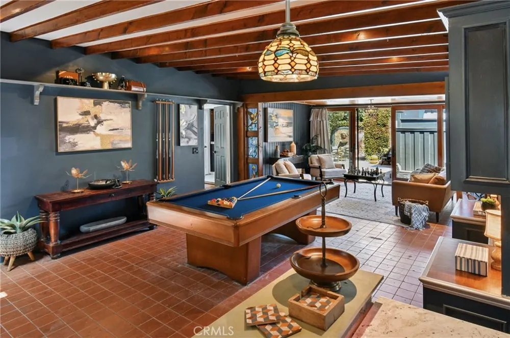 5546 Strohm North Hollywood, CA 91601