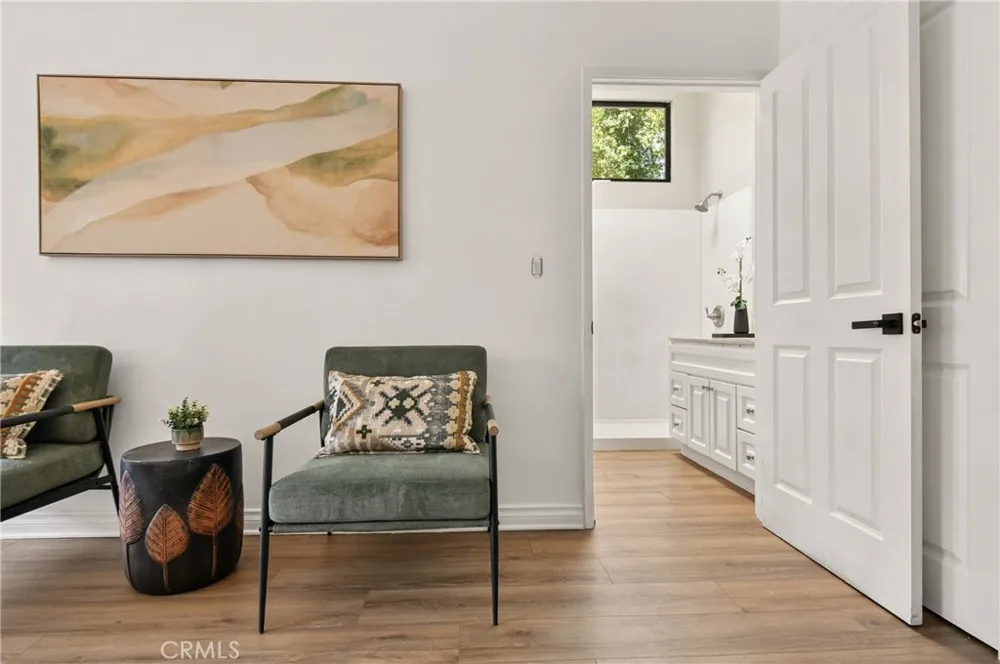 5546 Strohm North Hollywood, CA 91601