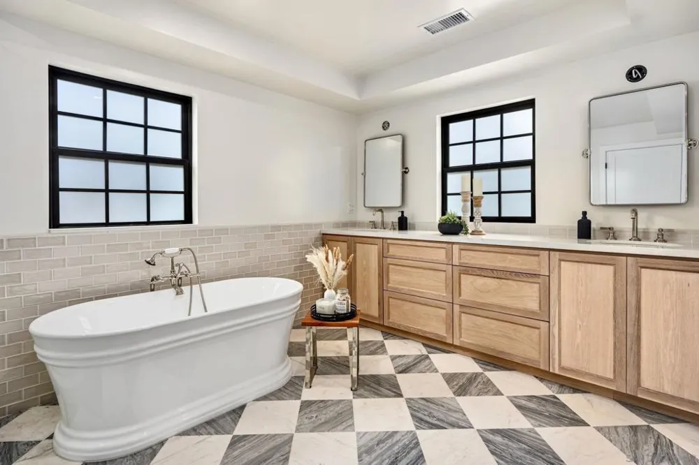 1312 3rd St Coronado, CA 92118