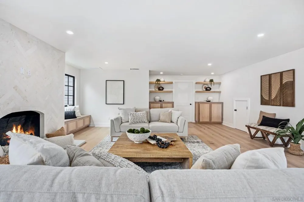 1312 3rd St Coronado, CA 92118