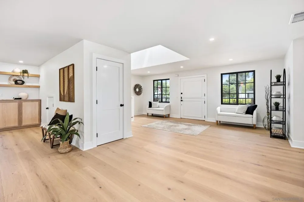 1312 3rd St Coronado, CA 92118