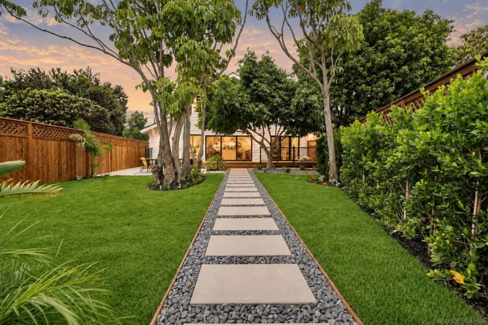 1312 3rd St Coronado, CA 92118