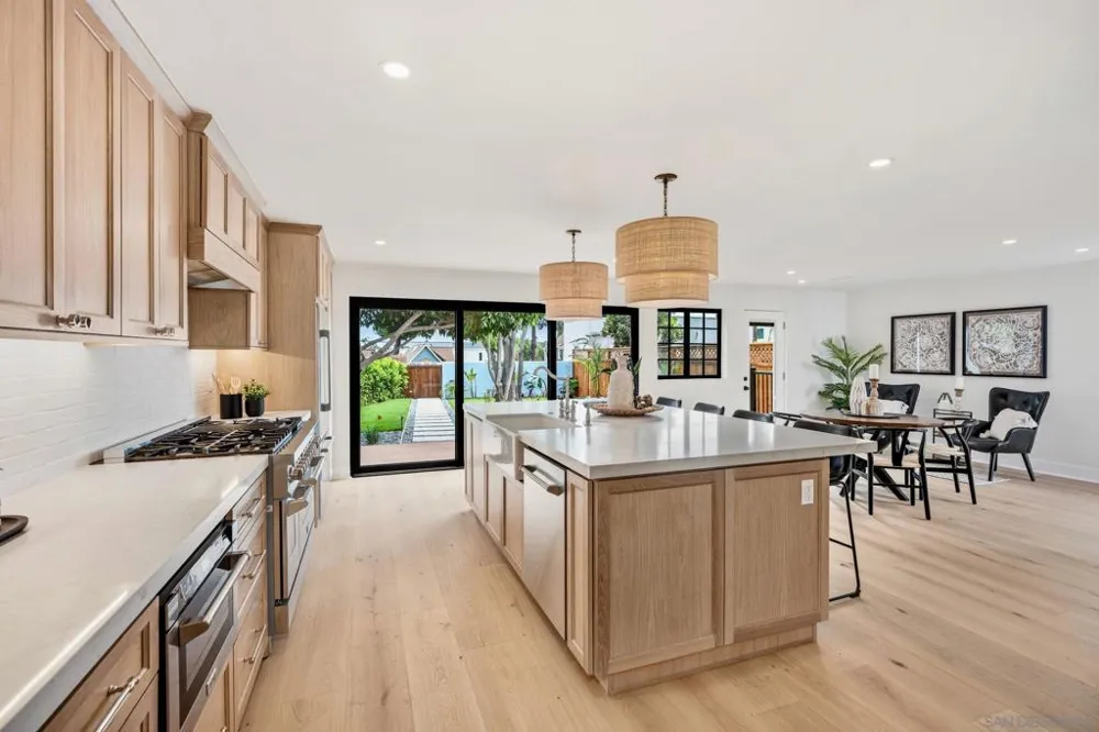 1312 3rd St Coronado, CA 92118