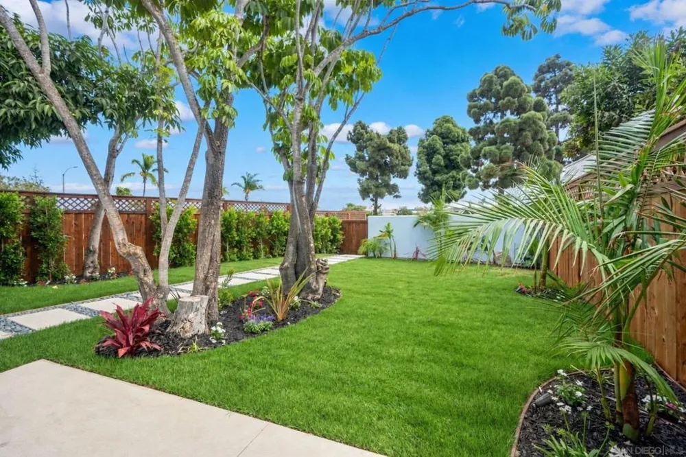 1312 3rd St Coronado, CA 92118