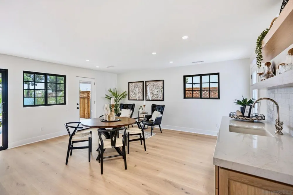 1312 3rd St Coronado, CA 92118