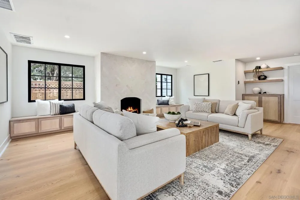 1312 3rd St Coronado, CA 92118