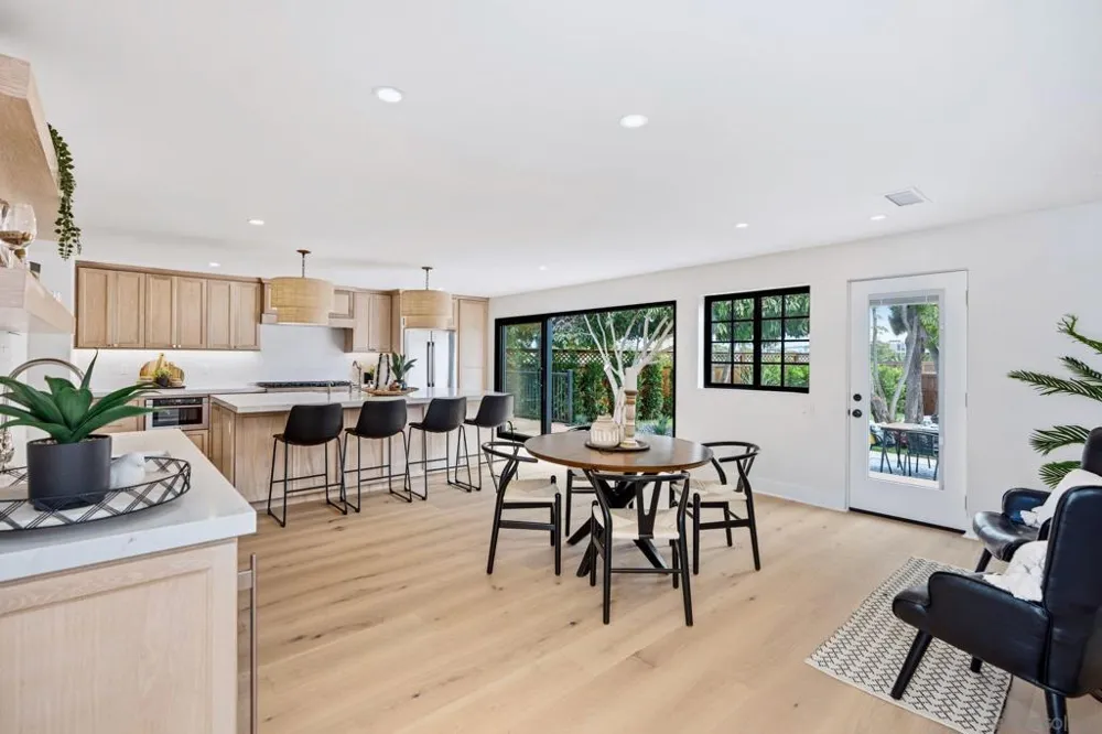 1312 3rd St Coronado, CA 92118