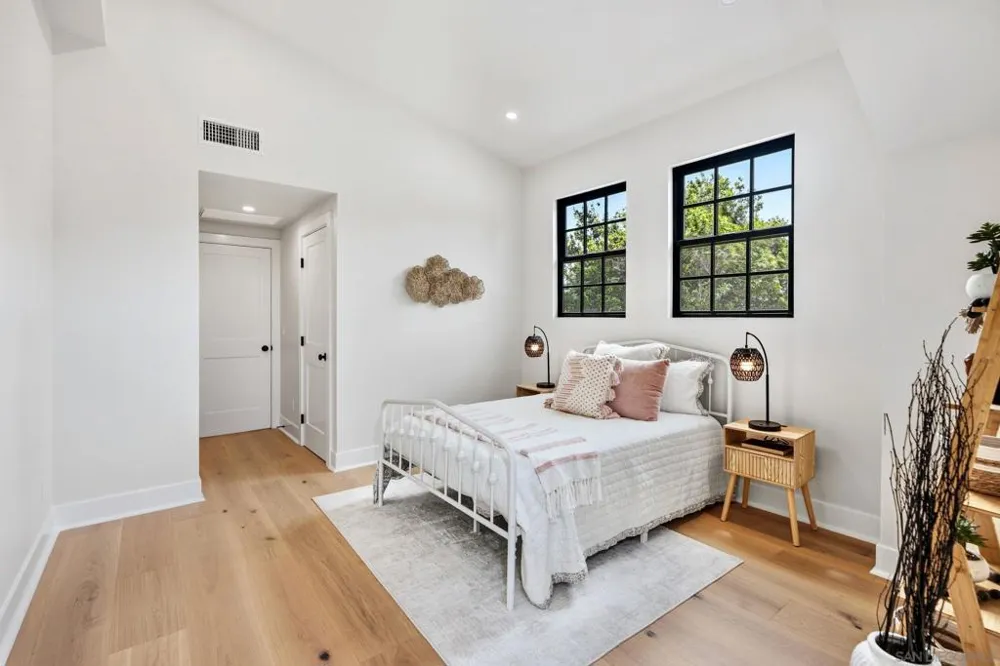 1312 3rd St Coronado, CA 92118