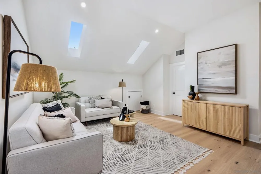 1312 3rd St Coronado, CA 92118