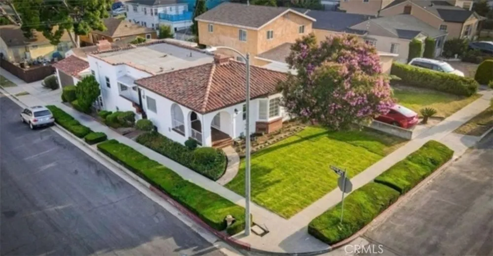 4400 W 59th Place Los Angeles, CA 90043