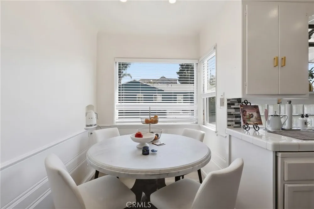 4400 W 59th Place Los Angeles, CA 90043