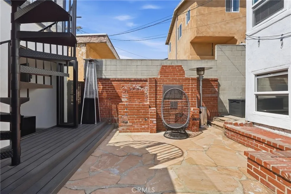 4400 W 59th Place Los Angeles, CA 90043