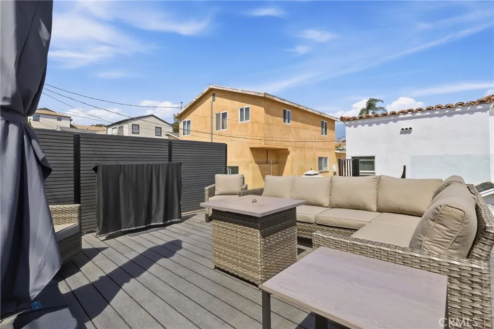 4400 W 59th Place Los Angeles, CA 90043