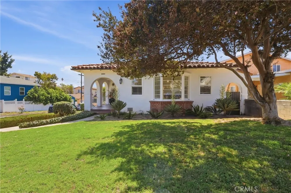 4400 W 59th Place Los Angeles, CA 90043