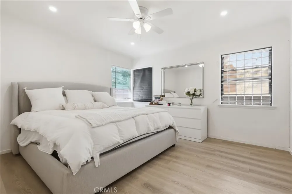 4400 W 59th Place Los Angeles, CA 90043