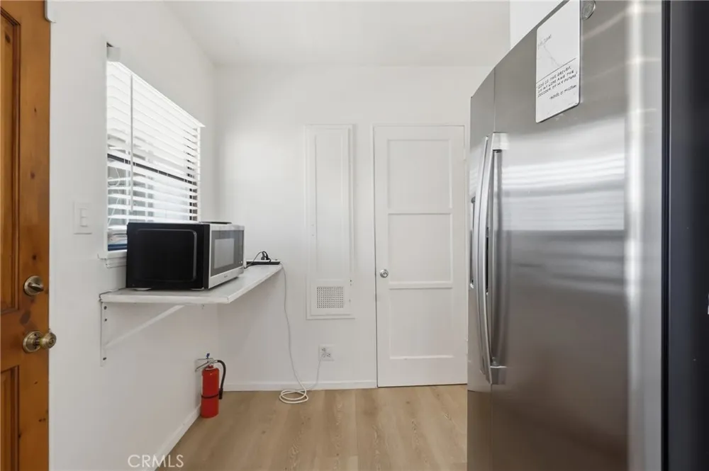 4400 W 59th Place Los Angeles, CA 90043