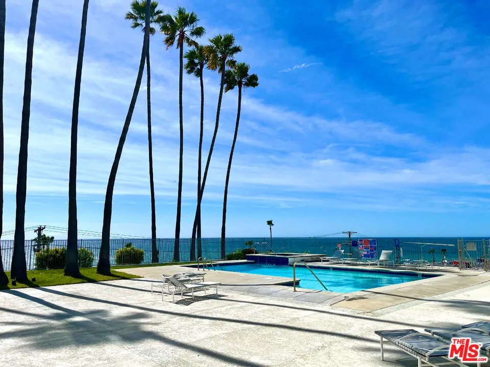 17350 W Sunset Boulevard #602 Los Angeles, CA 90272