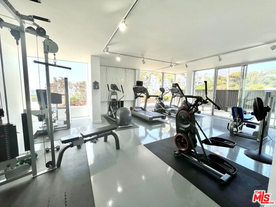 17350 W Sunset Boulevard #602 Los Angeles, CA 90272