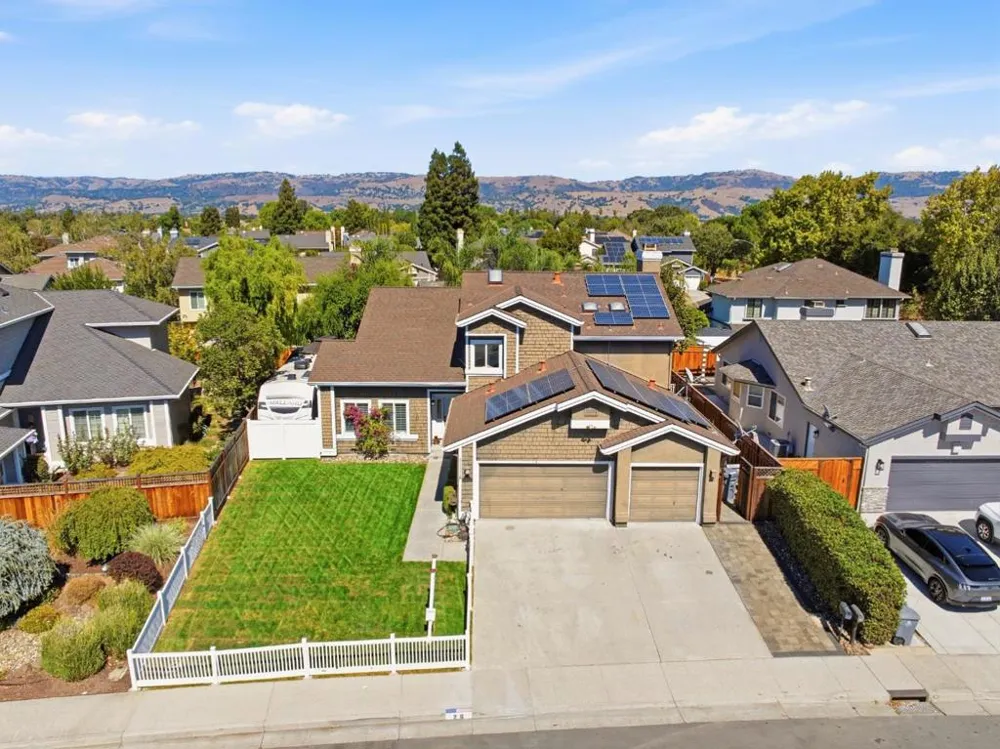 26 La Crosse Drive Morgan Hill, CA 95037