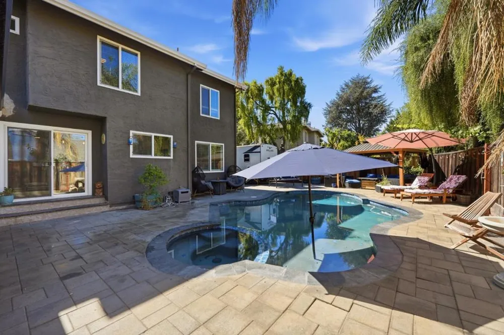 26 La Crosse Drive Morgan Hill, CA 95037